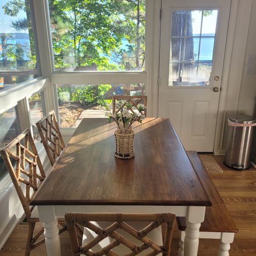 DINING AREA:  Another view of the dining area with Crystal Lake in the background