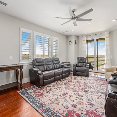 Stylish bonus room for work or play