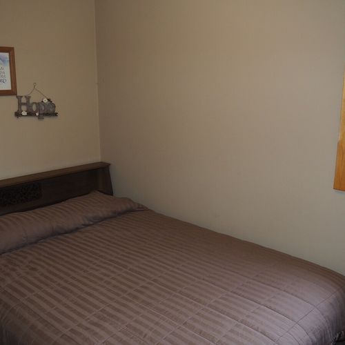 Bedroom:  the bedroom features a double bed as well, allowing 6 people to sleep in the cabin.