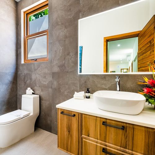 Guests Bathroom