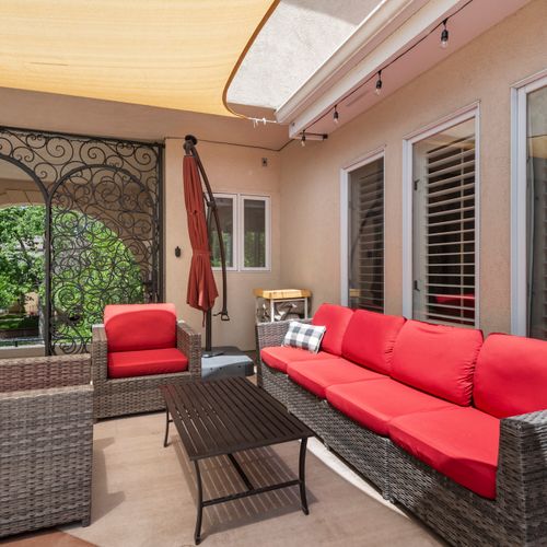 Bright, open lounge with comfy seating—perfect for unwinding after exploring cherry creek.