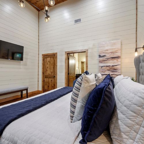 Luxury linens and premium mattresses are found in every room.