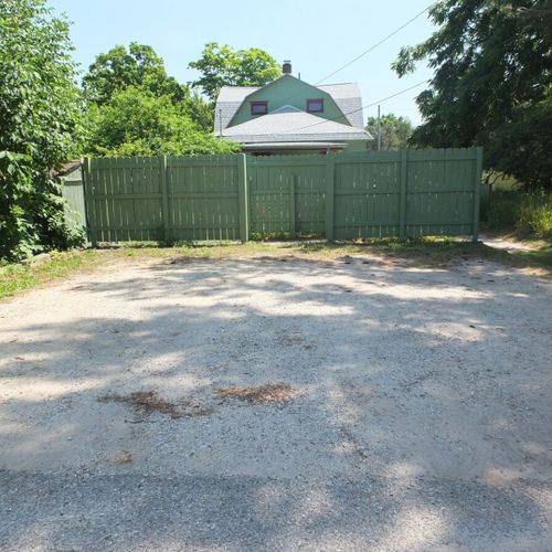 Exterior:  the parking area in the back of the house. There is enough room for 3 cars. Parking is also allowed on the street in front of the house during the summer. (overnight street parking is not permitted in the winter. )