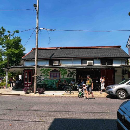 Tout de Suite Cafe nearby for a laid-back breakfast or lunch.