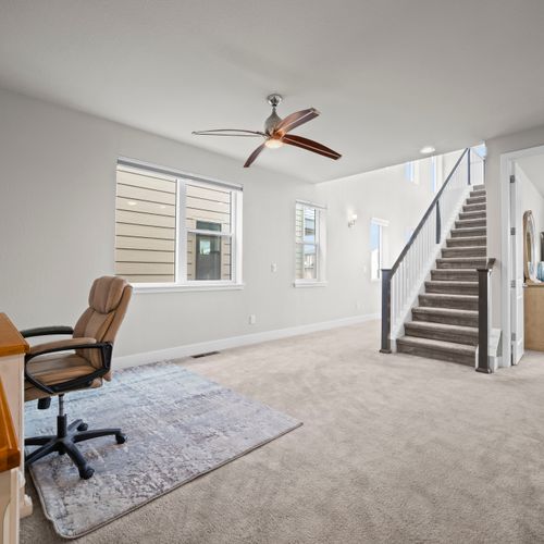 Workspace nook for focus, planning, and productivity.