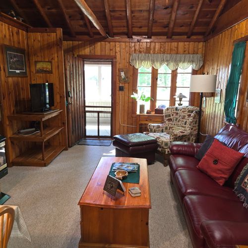 Overall:  the traditional, beautiful, and cozy living room