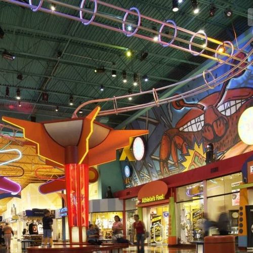 Arundel Mills Mall – A vibrant shopping and entertainment destination just 8 minutes away (3 miles), featuring a variety of stores, dining, and attractions.