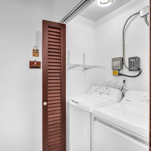 The unit comes equipped with its own washer and dryer for added ease and comfort.