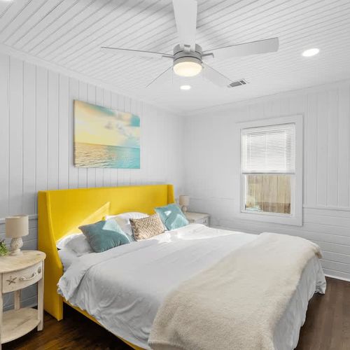 Each bedroom features a comfortable king-sized bed with a high-quality mattress and hypoallergenic linens, ensuring a restful and comfortable night’s sleep.