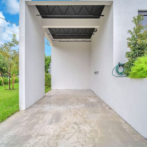 Casa Amoret Parking Space