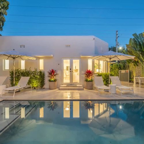 Whether you're starting your day with coffee by the pool, soaking up the Miami sunshine, or cooling off after a beach day, this tranquil outdoor space makes it easy to unwind.