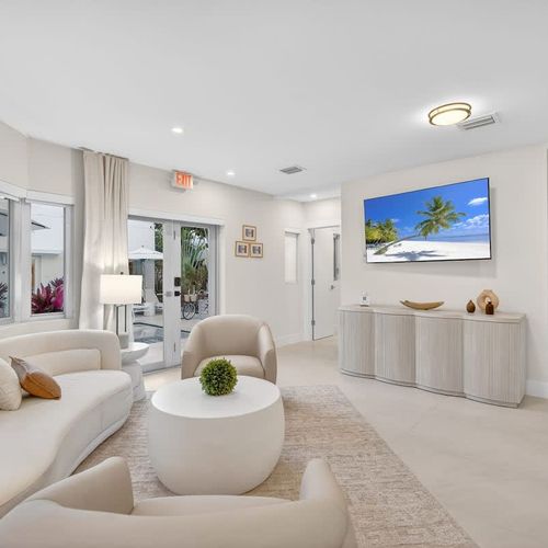 UNIT B - Living Area