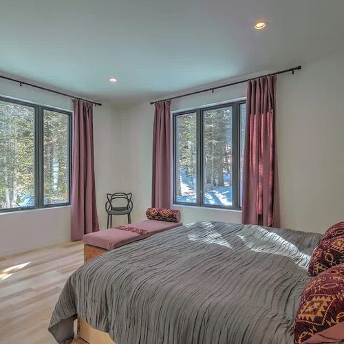 King bed in bedroom 2