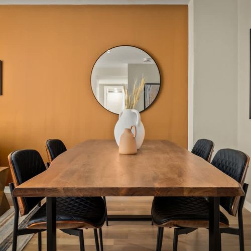 Dining table seats 4