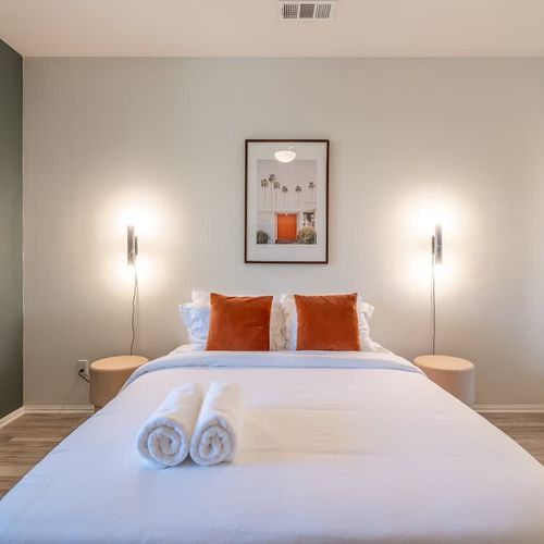 King bed in bedroom 2