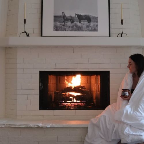 Gas fireplace