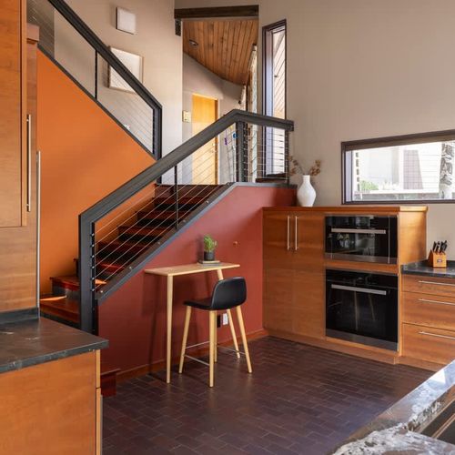 Entryway leads to kitchen