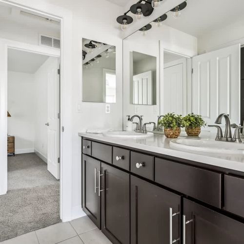 Bathroom that is shared between bedrooms 2 and 3