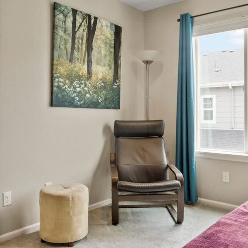Primary bedroom's seating area