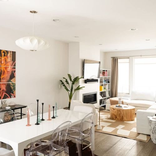 Looking from kitchen into dining area