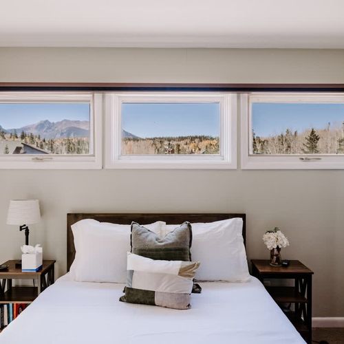 Bedroom 3 with queen bed and en suite bathroom