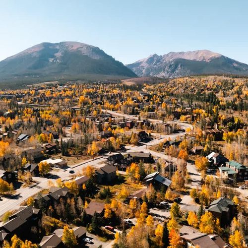 Aerial view of neighborhood