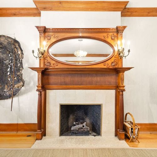 Cozy Living Room Decor (fireplace is non-operational)