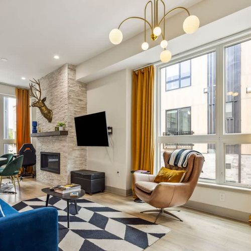 Living area with flatscreen TV