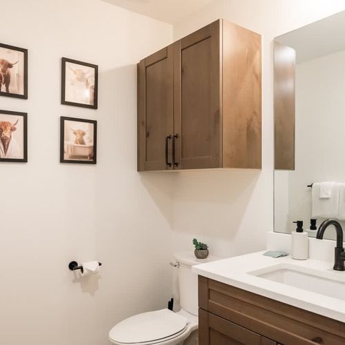 Full bathroom 2 with tub/shower combo