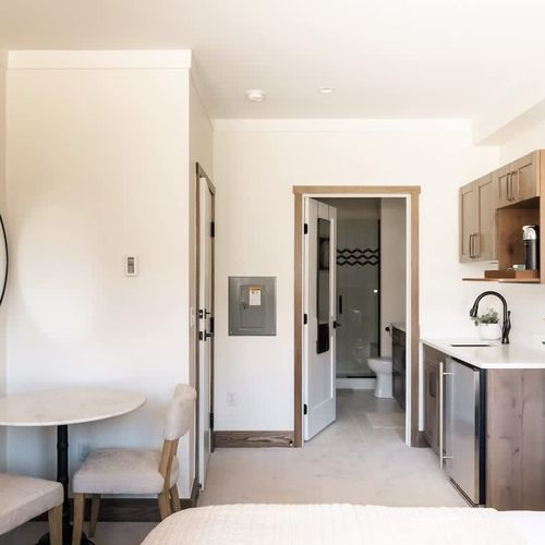 Primary bedroom with private full ensuite bathroom