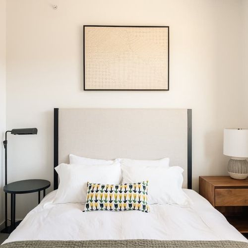 Queen bed in bedroom 2