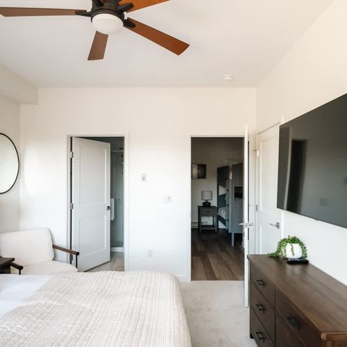 Primary bedroom with full ensuite bathroom