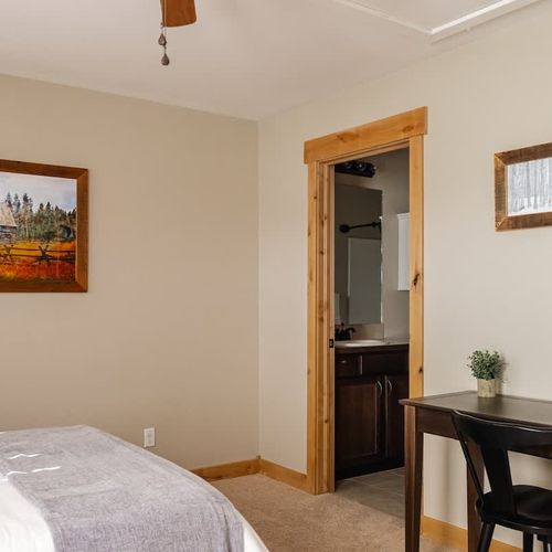 Second bedroom with full ensuite bathroom