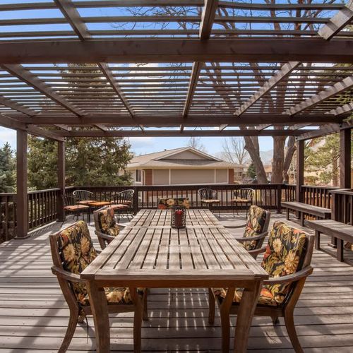 Deck with Outdoor Seating