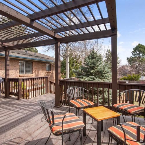 Deck with Outdoor Seating