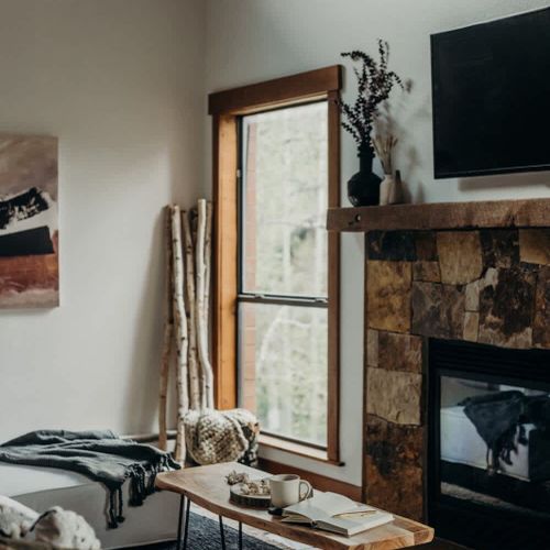 Flatscreen TV for streaming