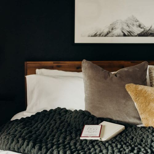 King bed in bedroom 2