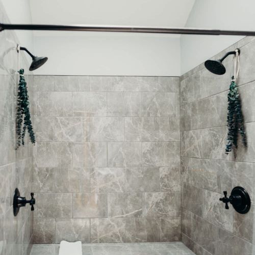 Dual shower heads