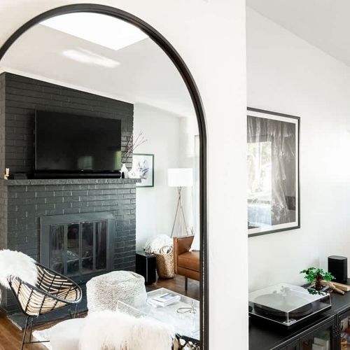 Living area (fireplace is decorative only and does not function)