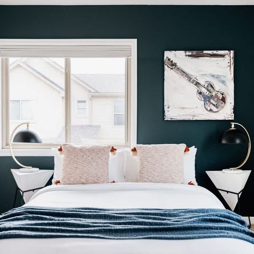 Queen bed in bedroom 2