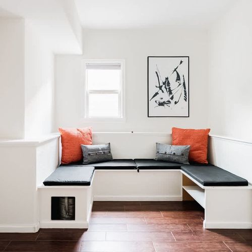 Garage entryway on lower level