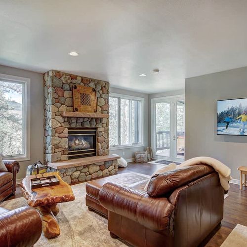 Living area 2 on lower level *Please note the lower level fireplace is not currently working*