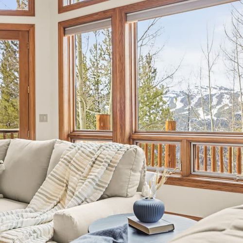 Main level living area