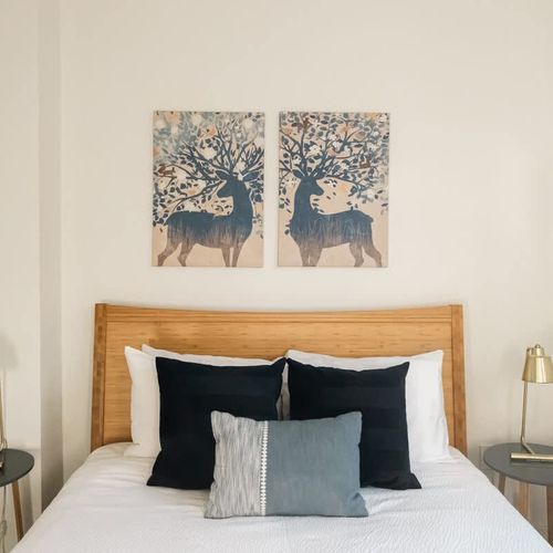 Queen bed in bedroom 2