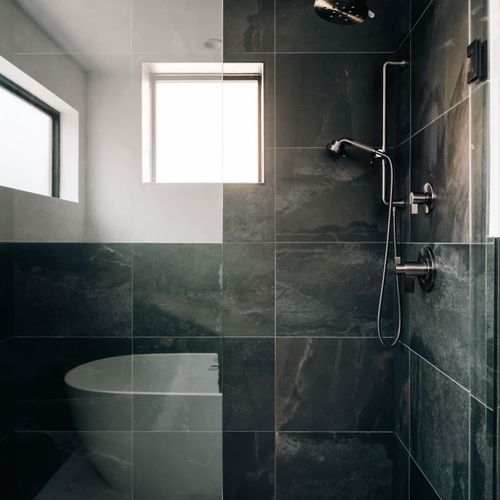 Large shower in en suite bathroom