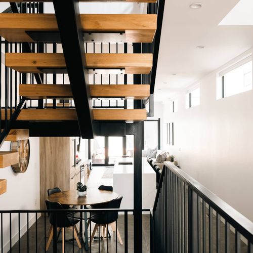 Staircases between levels