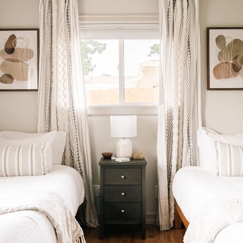 Bedroom 3 with 2 twin XL beds