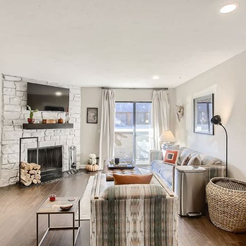 (The wood-burning fireplace on site is NOT AN ADVERTISED AMENITY. Should you desire to use the wood-burning fireplace, you must supply your own wood.)