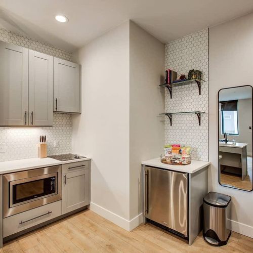 Room 1- Fully Stocked Kitchen