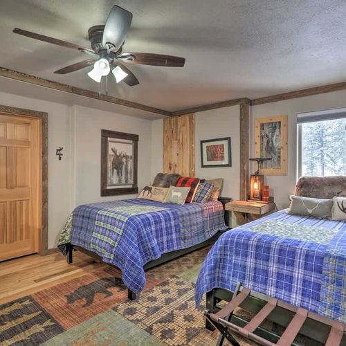 Moose room 2 twins with vanity, office space and walk in closet.